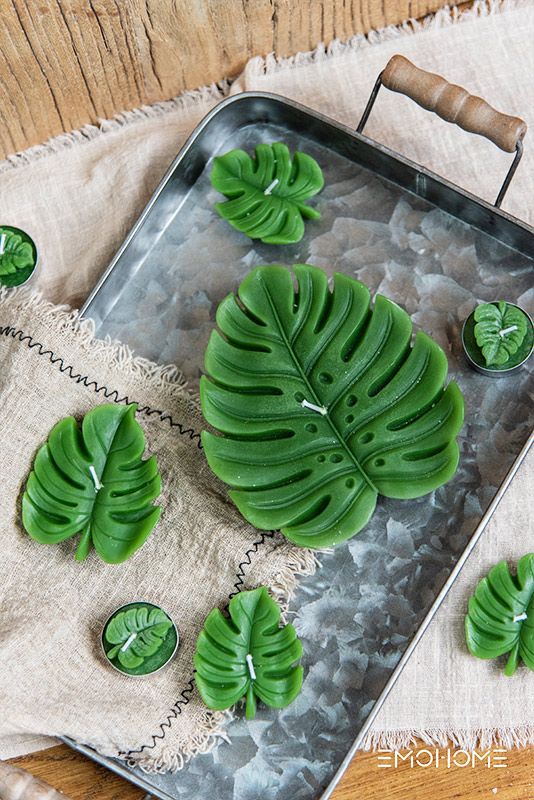 Tropical Leaf Candle
